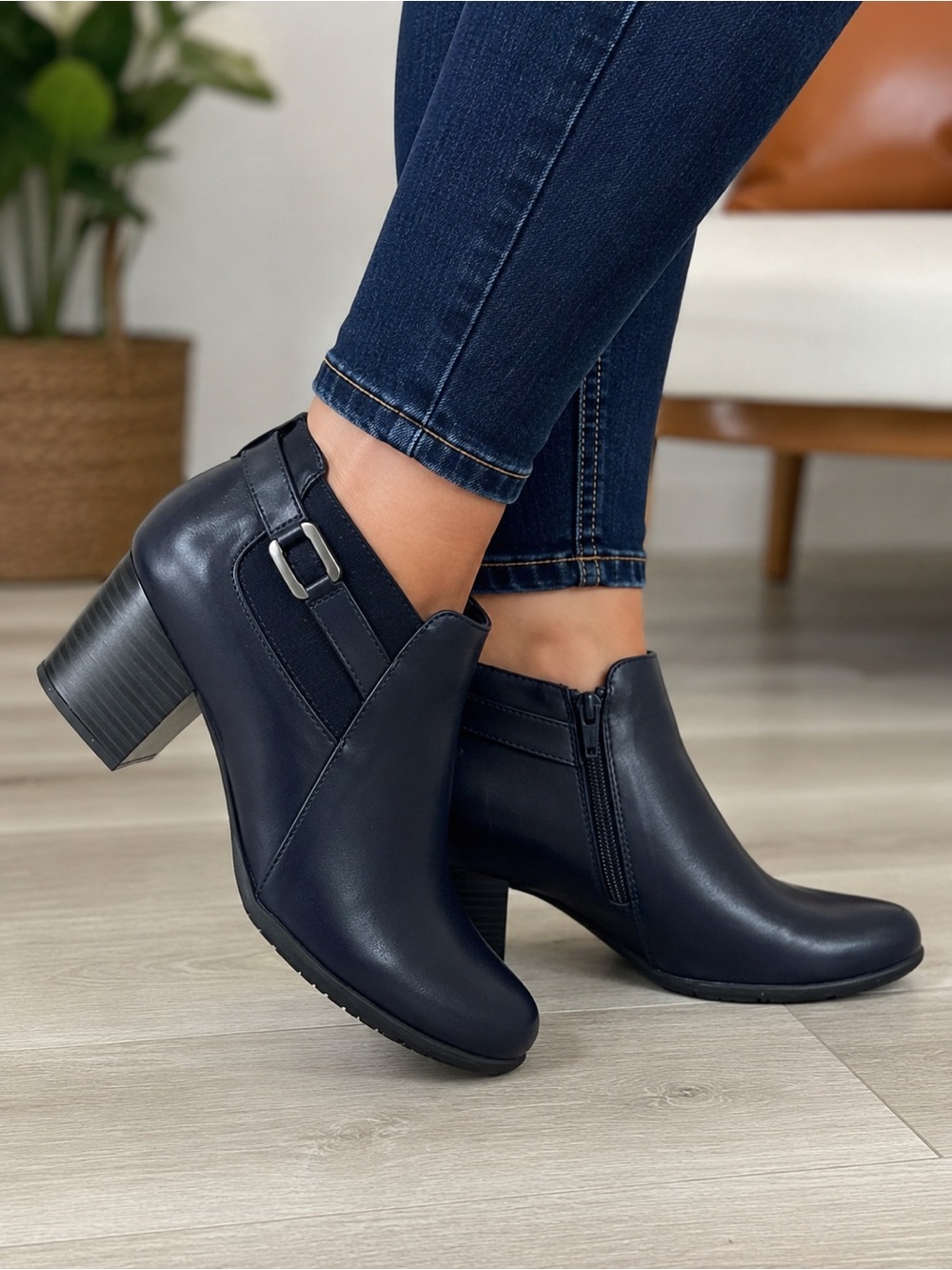 croft & barrow Rozzalyn Navy Ortholite Ankle Booties Block Heel Size 9.5 Med